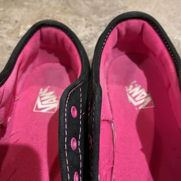 Vans Atwood Black and Pink Low Top Sneakers Missy Size 3.5 TB4R Athletic - Picture 11 of 12
